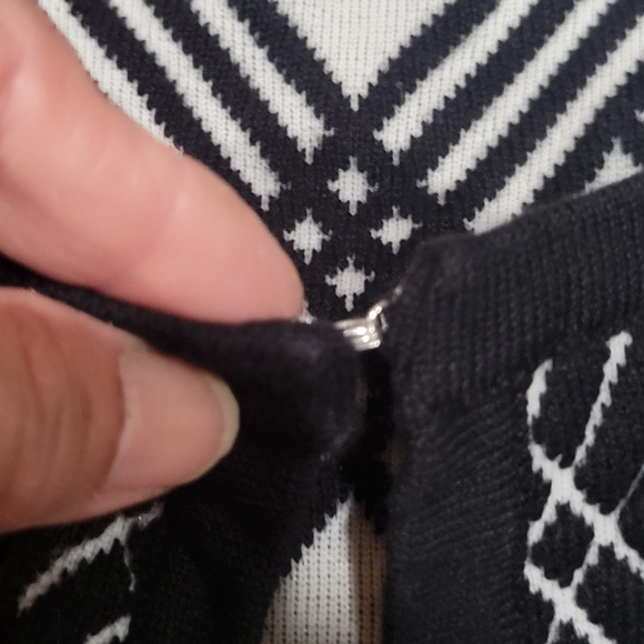 Neiman Marcus Womens Lg black and white open front cardigan sweater - Picture 6 of 9